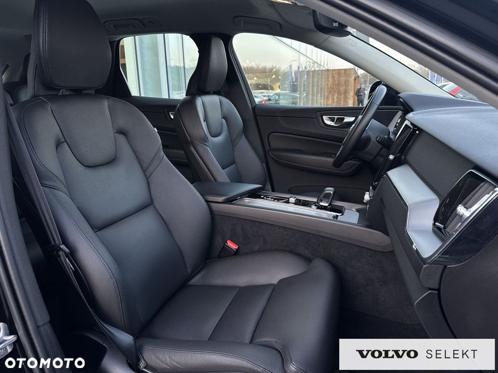 Volvo XC 60 - 25