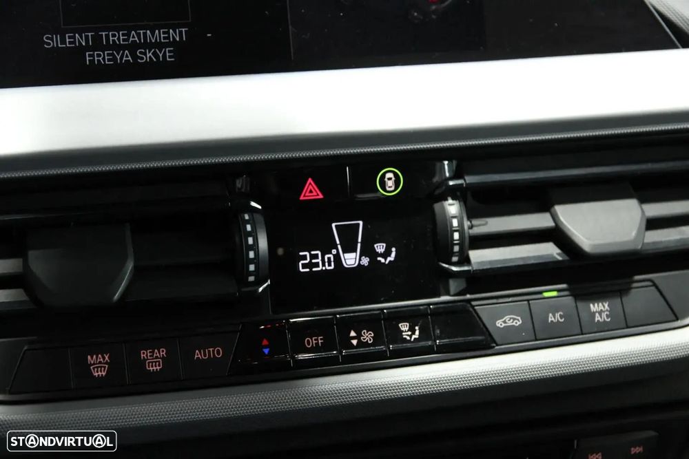 BMW 116 i Advantage — fotografia 6