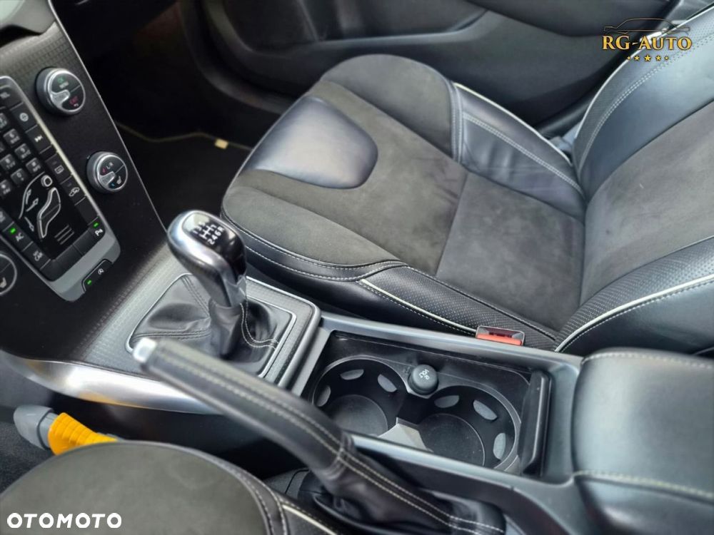 Volvo V40 - 38