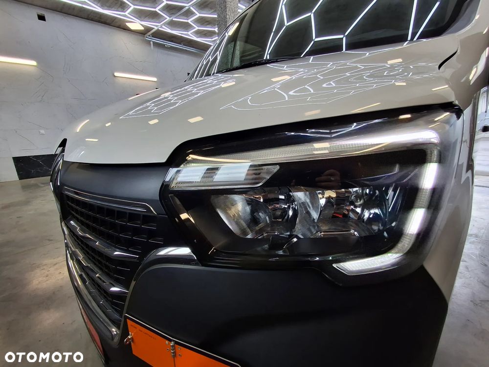 Renault Reno Master LIFT L2H2 Certyfikat ADR 9.1.1.2 EX/II Materiały Wybuchowe Furgon Van 3 Miejsca 2020r - 29