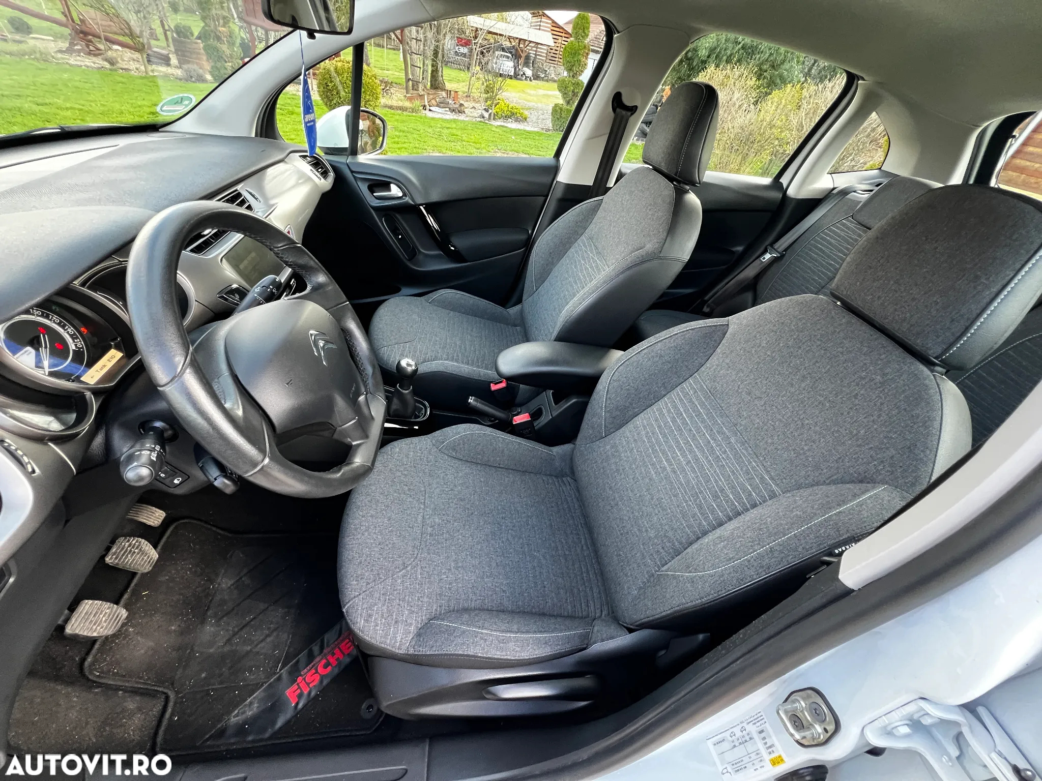 Citroën C3 1.2 PureTech BVM Feel - 14