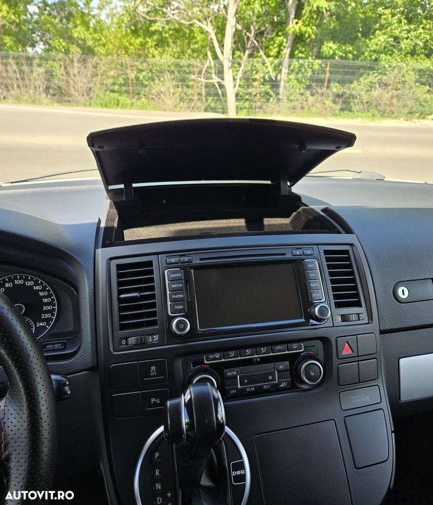 Volkswagen Multivan - 16