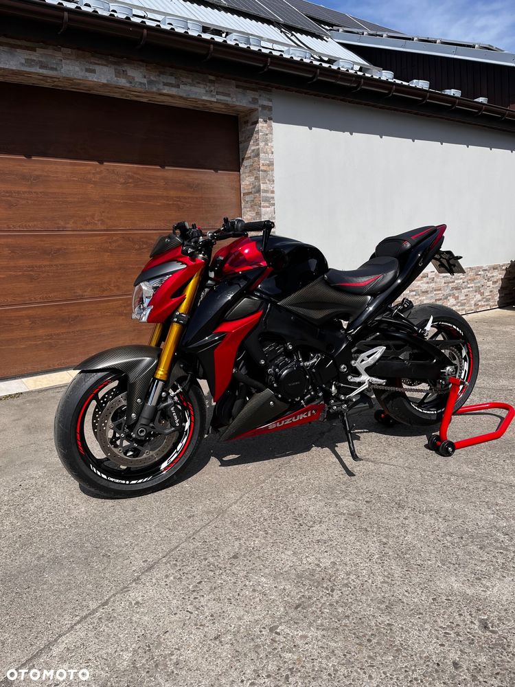 Suzuki GSX 1000 - 1