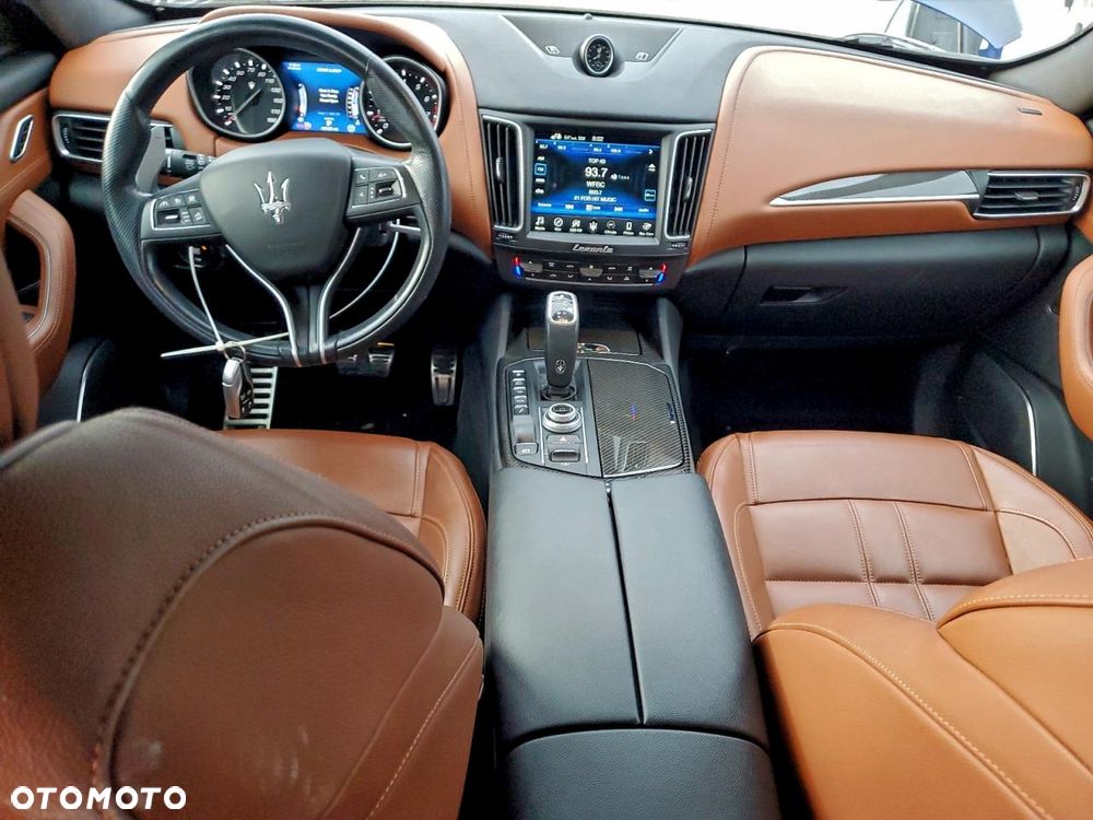 Maserati Levante - 7