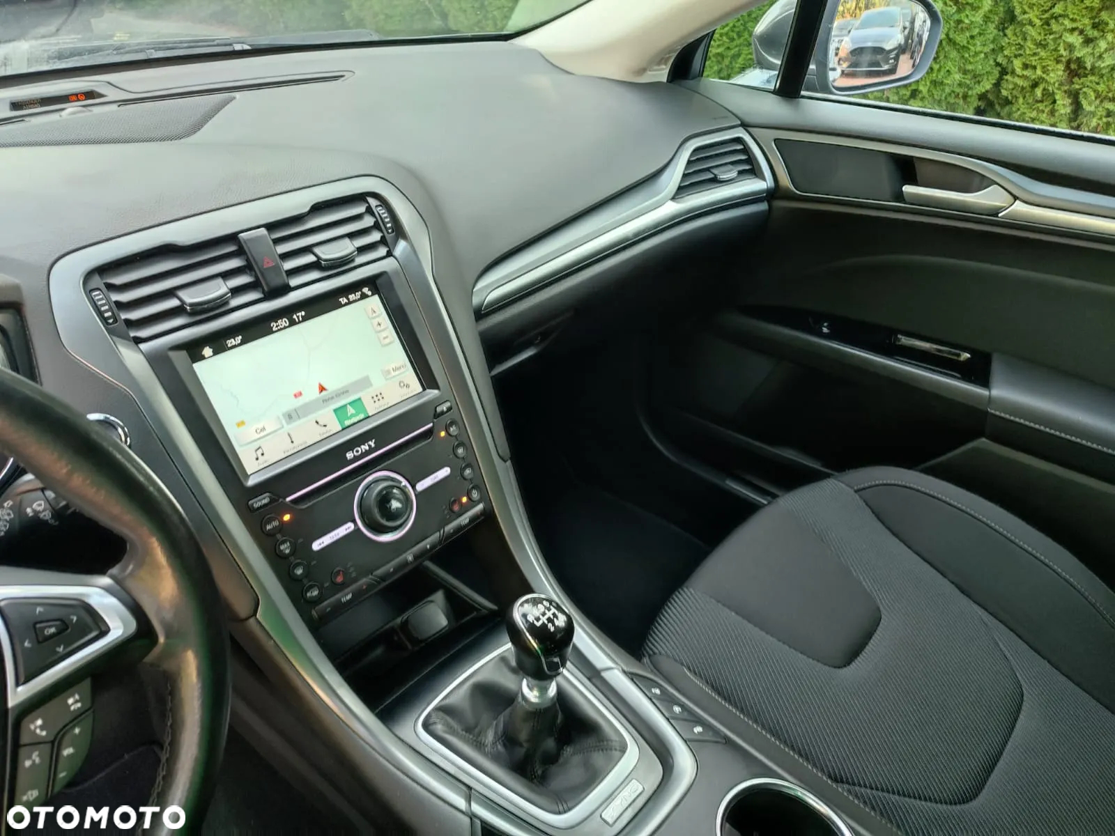 Ford Mondeo - 26
