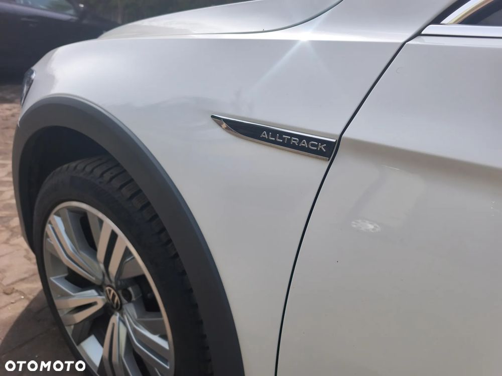 Volkswagen Passat Alltrack 2.0 TDI SCR DSG 4Motion - 8