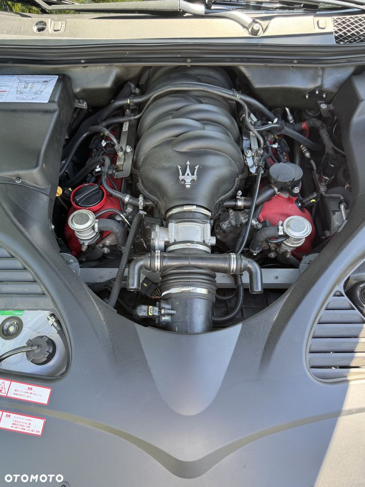 Maserati Quattroporte S - 16