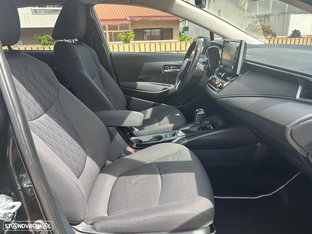 Toyota Corolla SD 1.8 Hybrid Exclusive - 19