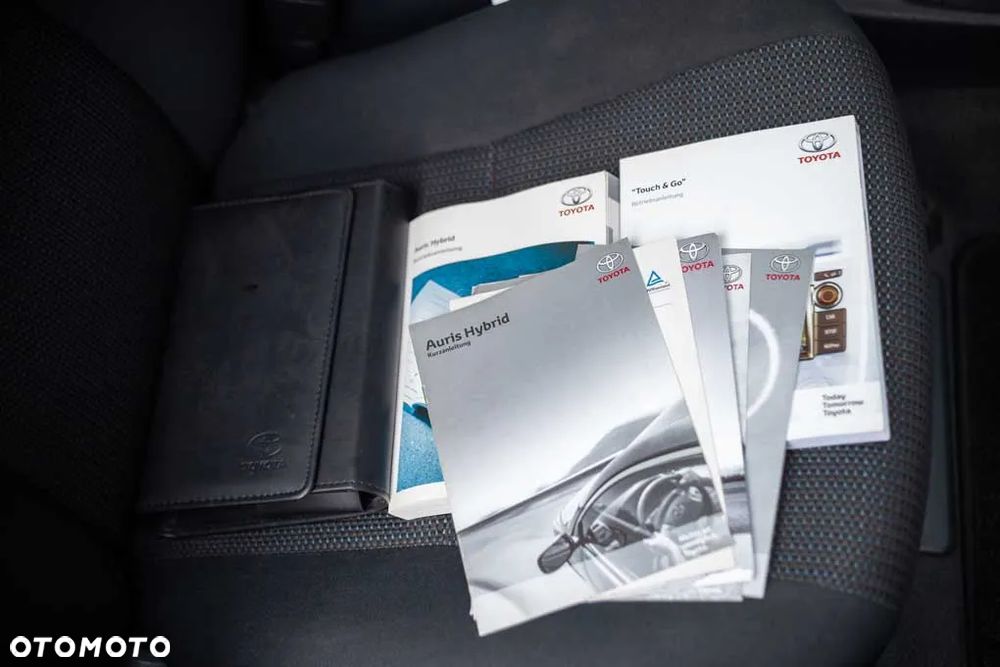 Toyota Auris 1.8 Travel - 38