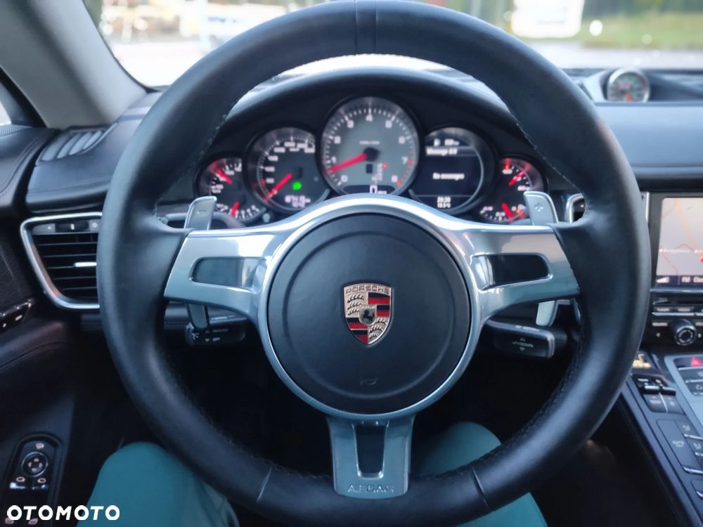 Porsche Panamera 4S PDK - 20