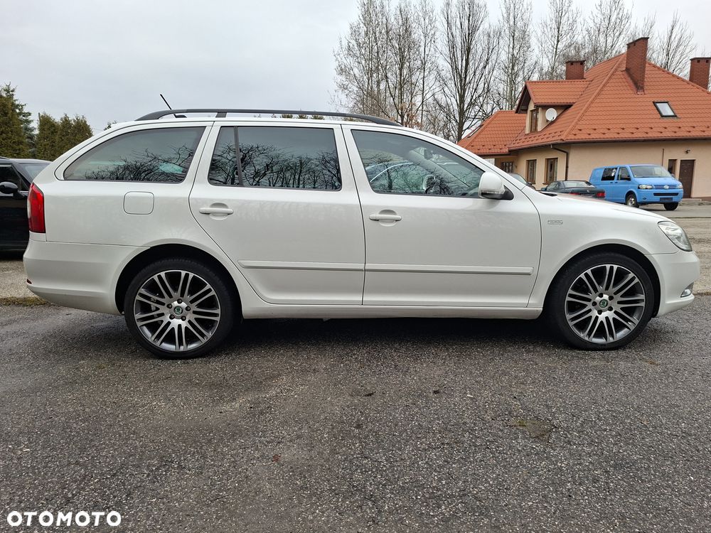 Skoda Octavia 2.0 TDI DPF DSG FAMILY 4x4 - 7