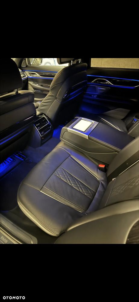 BMW Seria 7 740d xDrive - 3