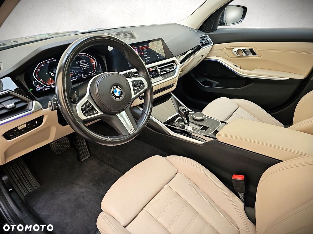 BMW Seria 3 320d xDrive Sport Line - 9