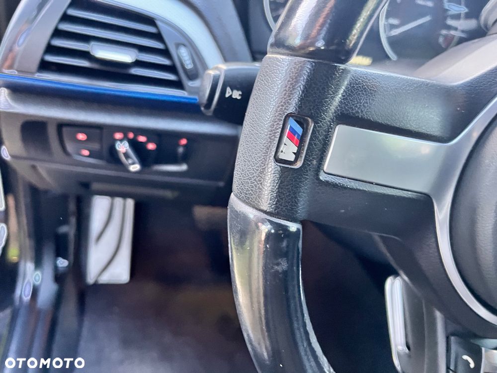 BMW Seria 2 220d M Sport sport - 12