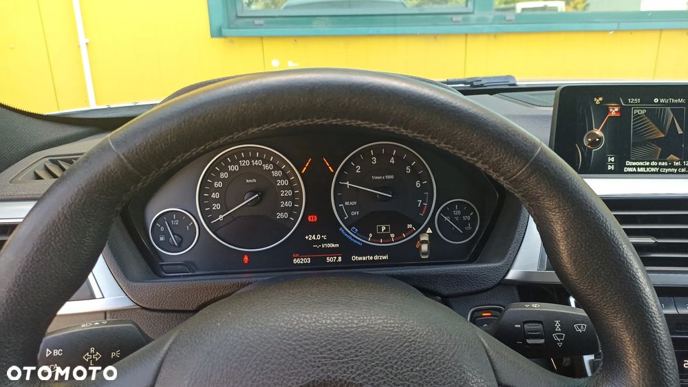 BMW Seria 3 328i xDrive Luxury Line - 12