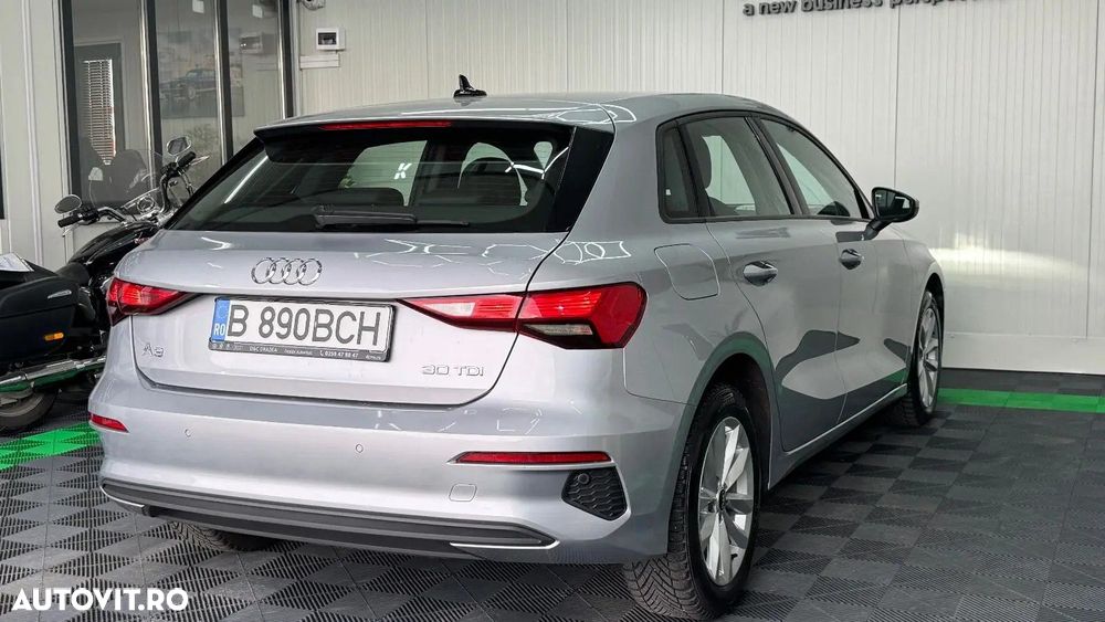 Audi A3 Sportback 1.6 30 TDI Basic - 6