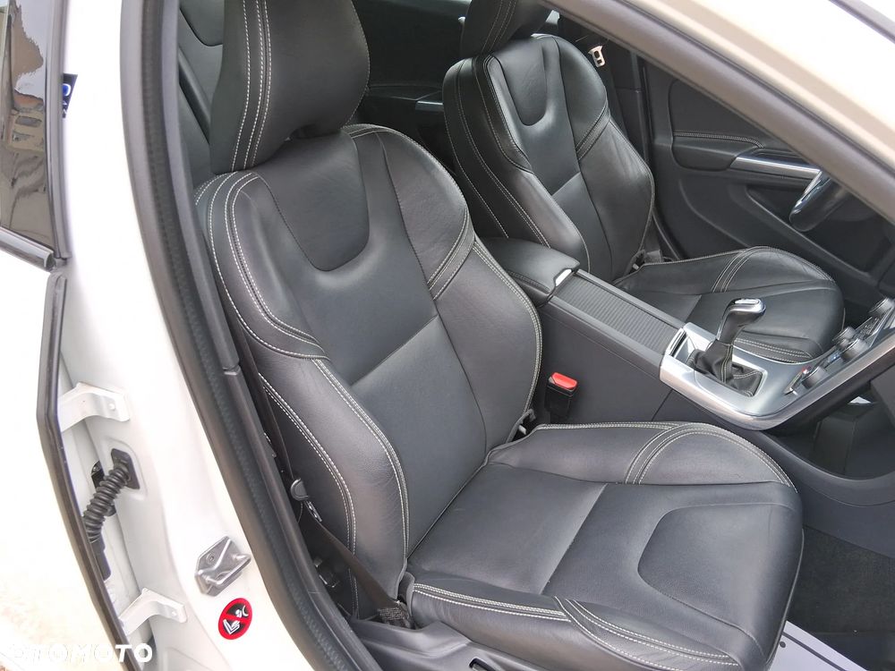 Volvo V60 - 14