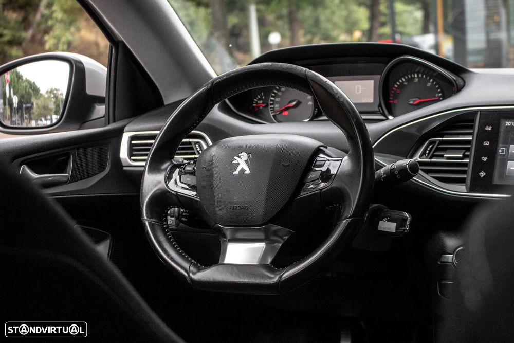 Peugeot 308 SW 1.6 BlueHDi Allure - 32