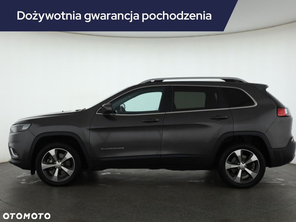 Jeep Cherokee - 4