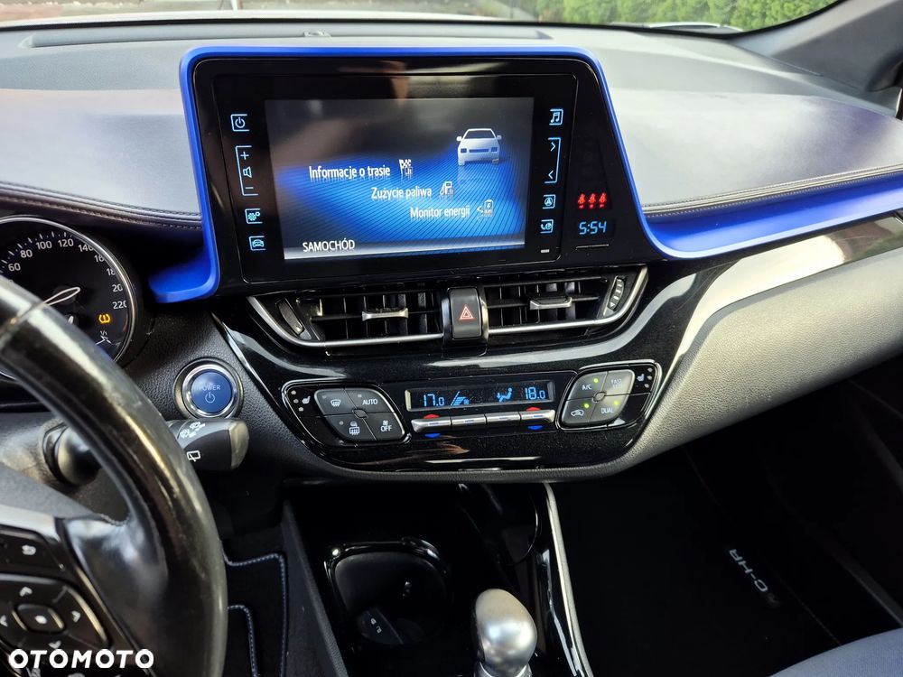 Toyota C-HR Business-Edition - 30