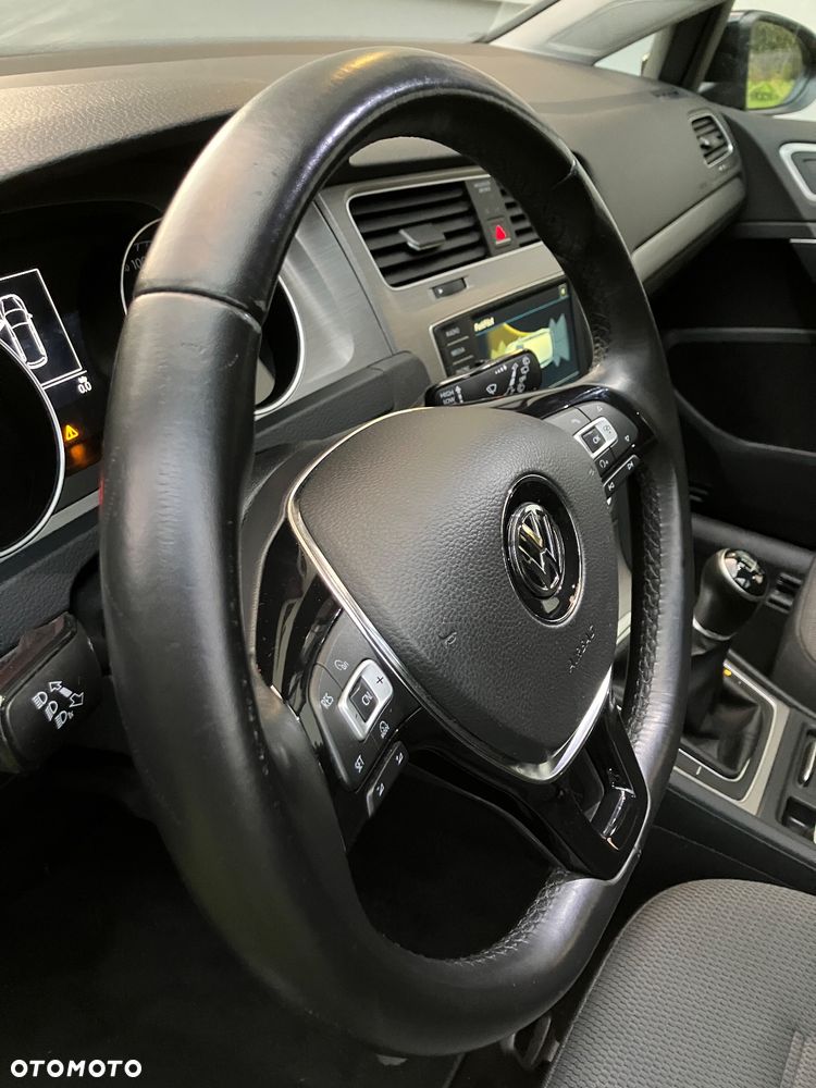 Volkswagen Golf 1.6 BlueTDI Comfortline - 22