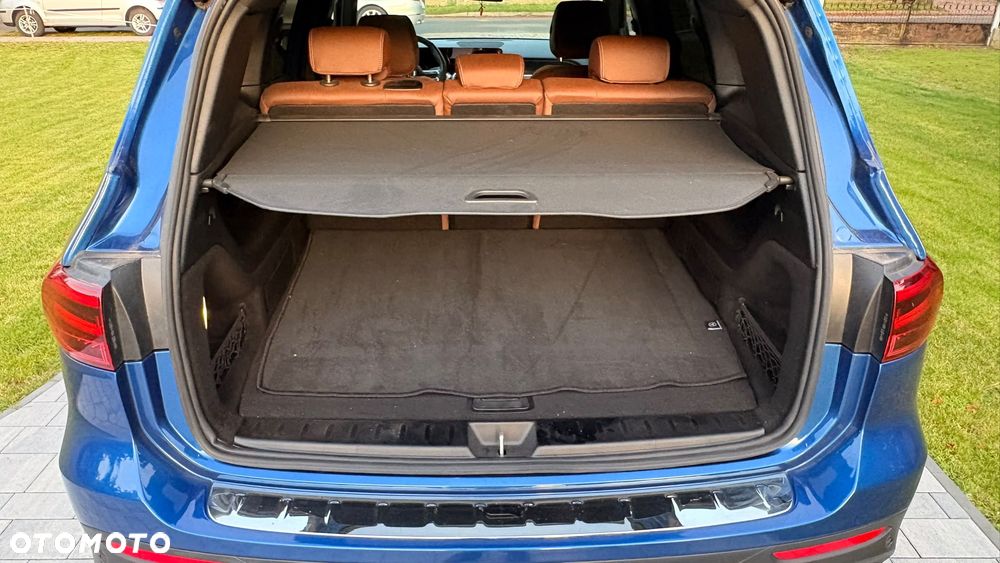 Mercedes-Benz GLB - 19