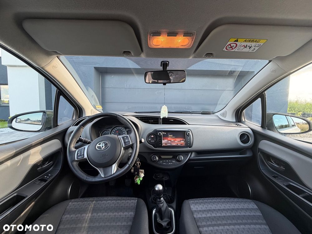 Toyota Yaris 1.33 Premium - 8