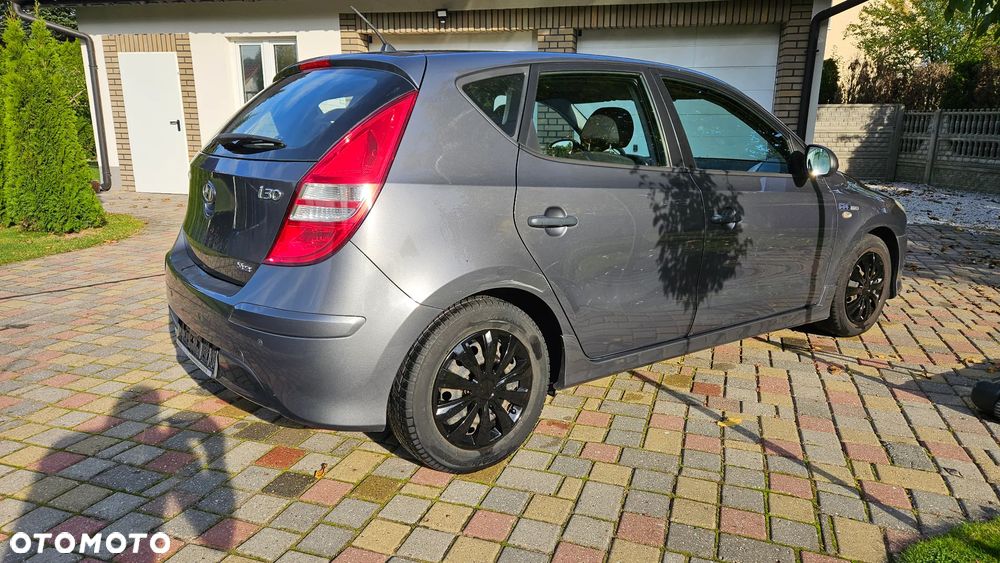 Hyundai I30 2010 photo 3
