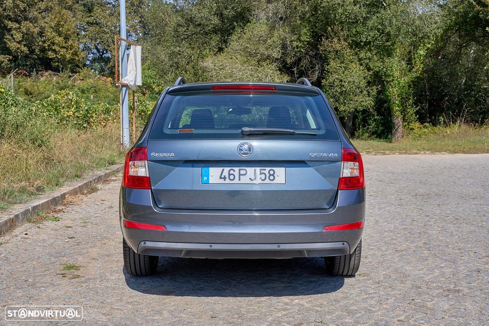 Skoda Octavia Break 1.6 TDi Elegance - 3