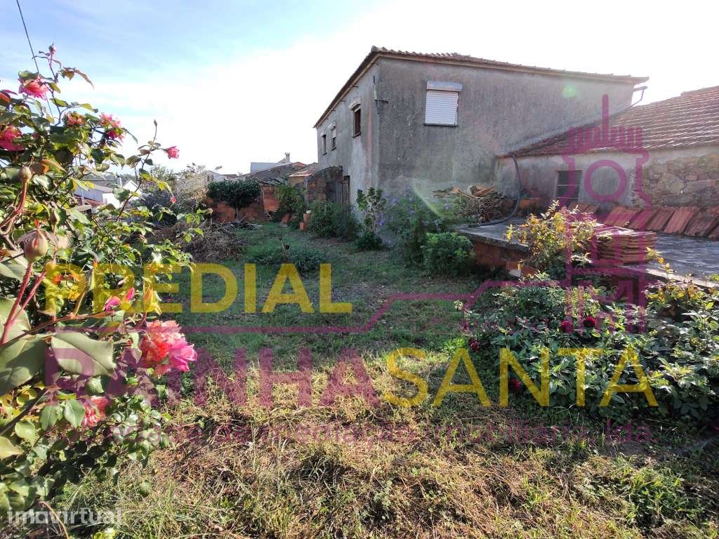 Moradia com anexos, lojas e terreno- Serra do Carvalho-Coimbra - Grande imagem: 4/33