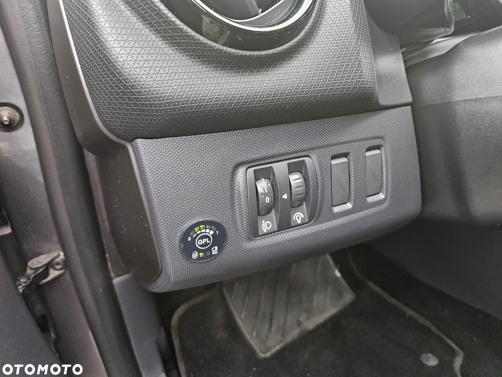 Renault Clio 1.2 16V 75 Experience - 20