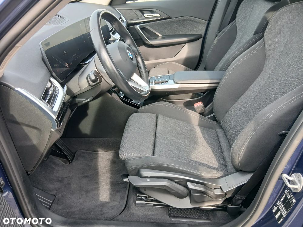 BMW X1 sDrive18d - 11