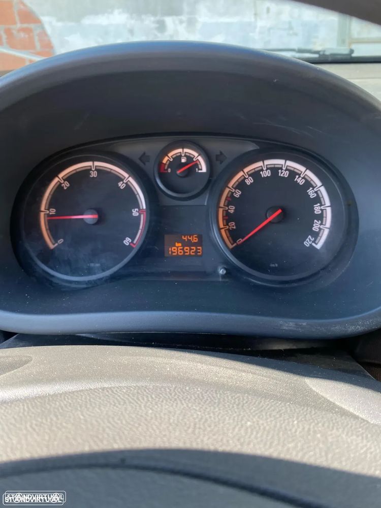 Opel CORSA - 10