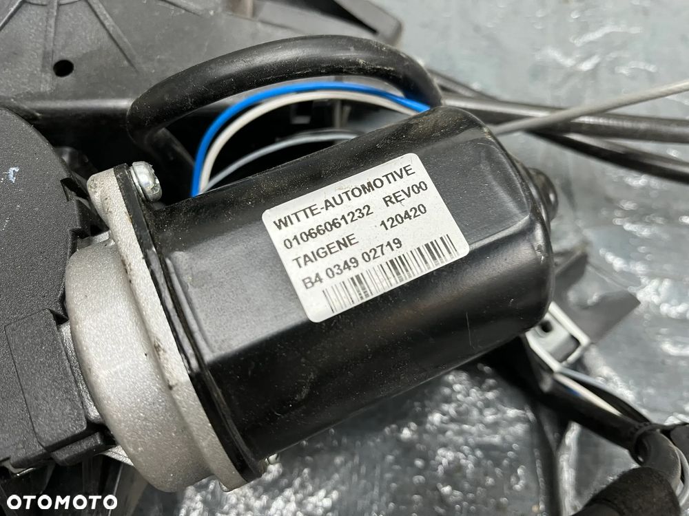 Peugeot Citroen Mechanizm drzwi przesuwnych prawy 9808246680 - 3