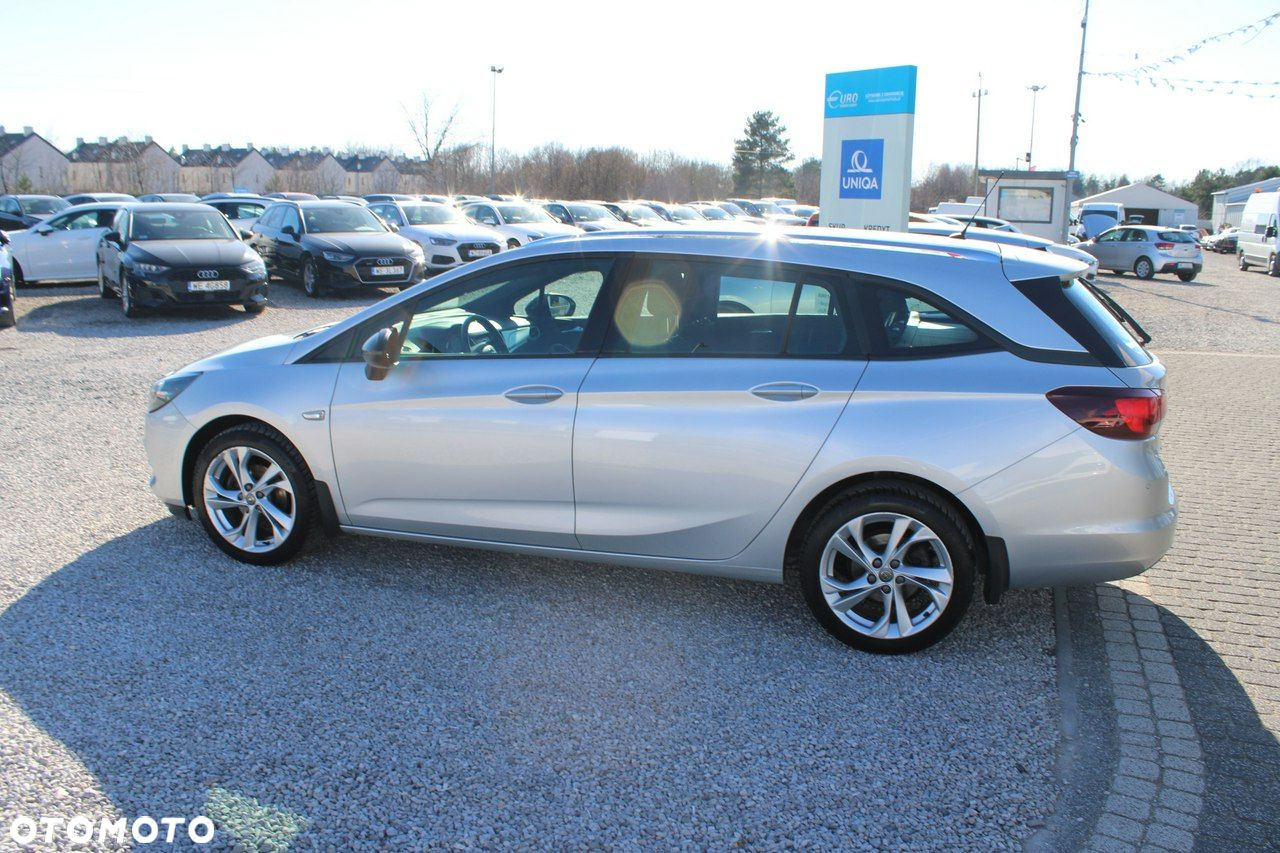 Opel Astra - 9