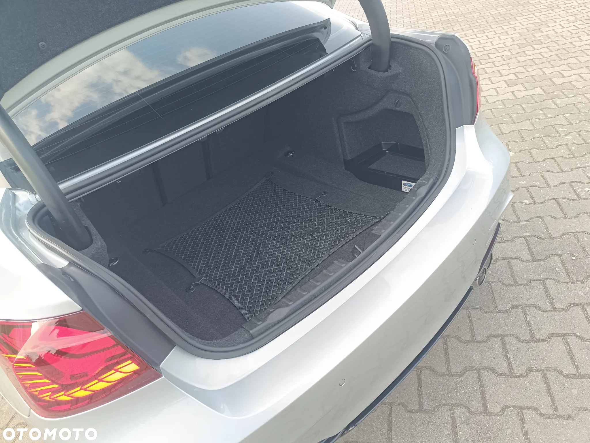 BMW Seria 3 330i xDrive M Sport - 13