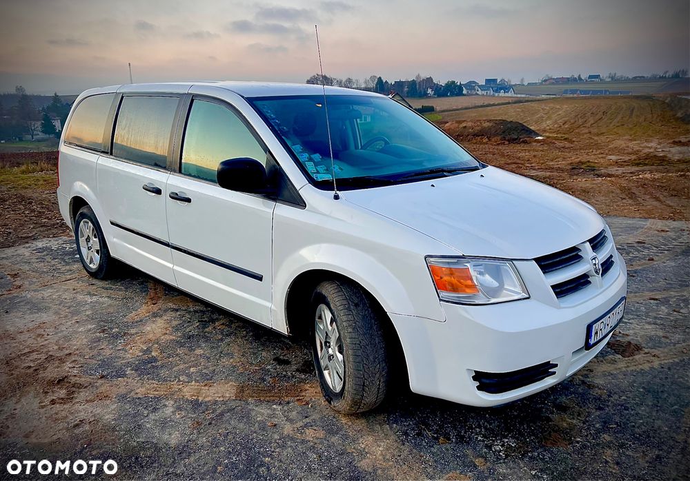 Dodge Grand Caravan - 7