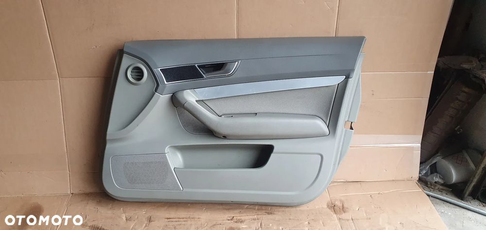 Boczek tapicerka prawy przód przednia prawa Audi A6 C6 - 5