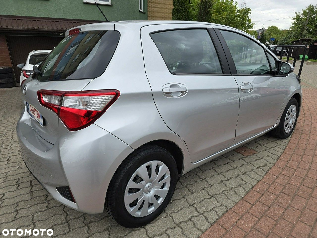 Toyota Yaris - 4