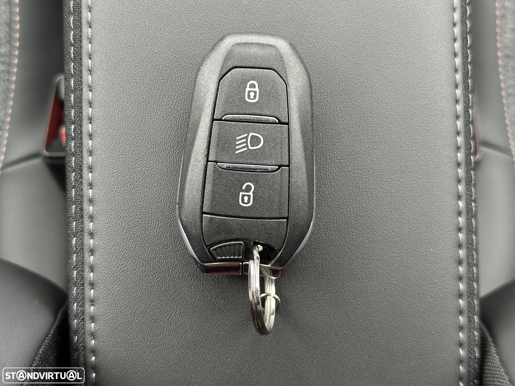 Peugeot e-208 50 kWh Allure - 22