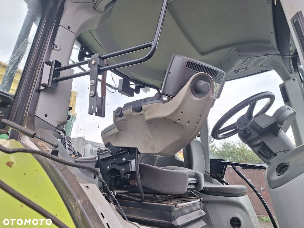 Claas Arion 650 4X4 - 22