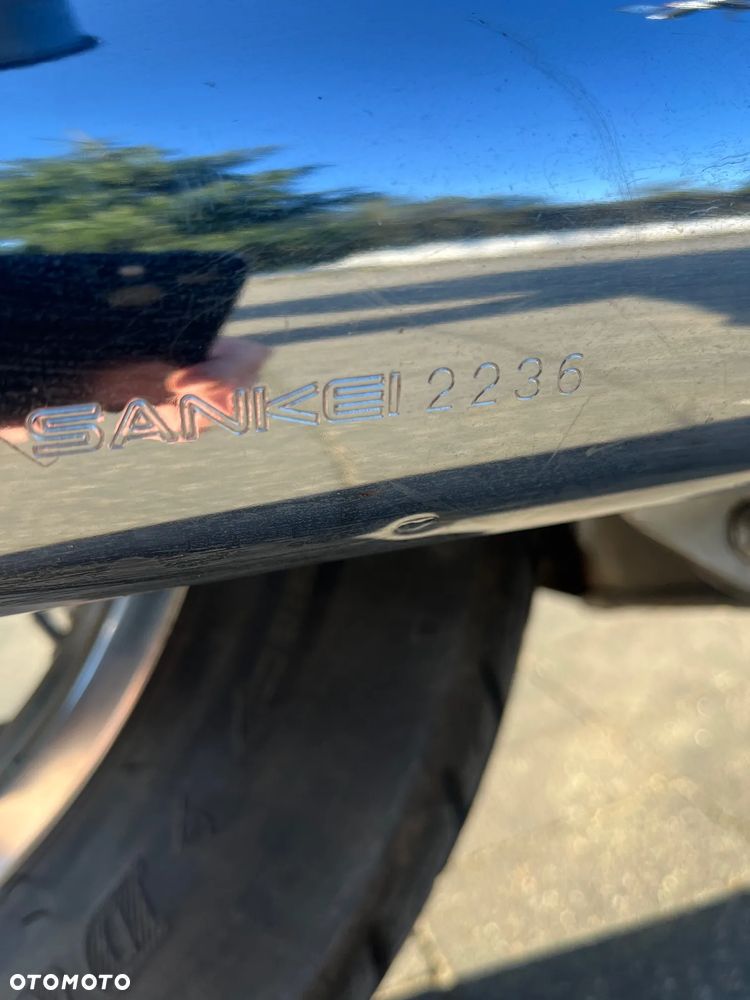 Suzuki Intruder - 14