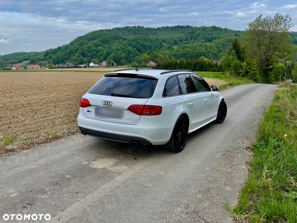 Audi S4 Avant S tronic - 8