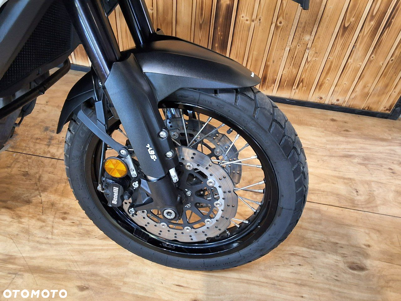 Benelli TRK 502 - 12