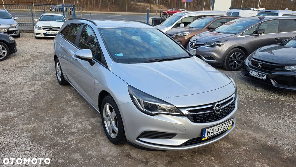Opel Astra 2016 photo 2