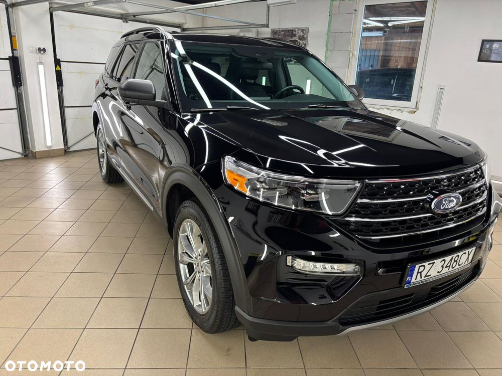 Ford Explorer - 10