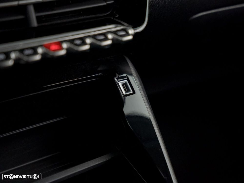 Peugeot 208 1.2 PureTech Active - 22