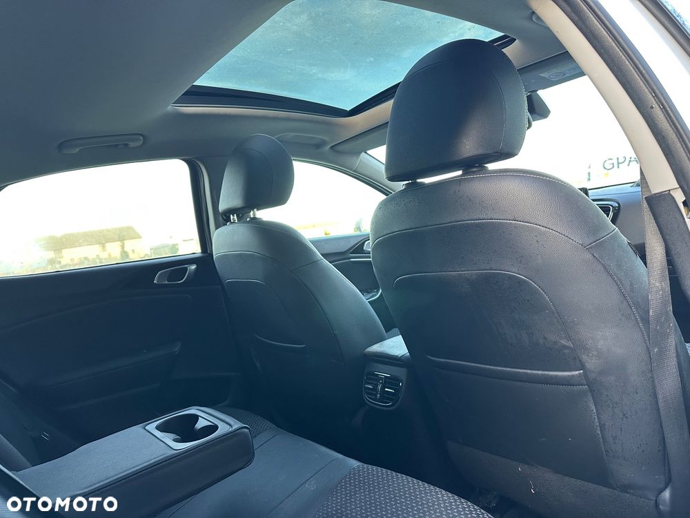 Kia XCeed 1.6 CRDi DCT7 LAUNCH EDITION - 13