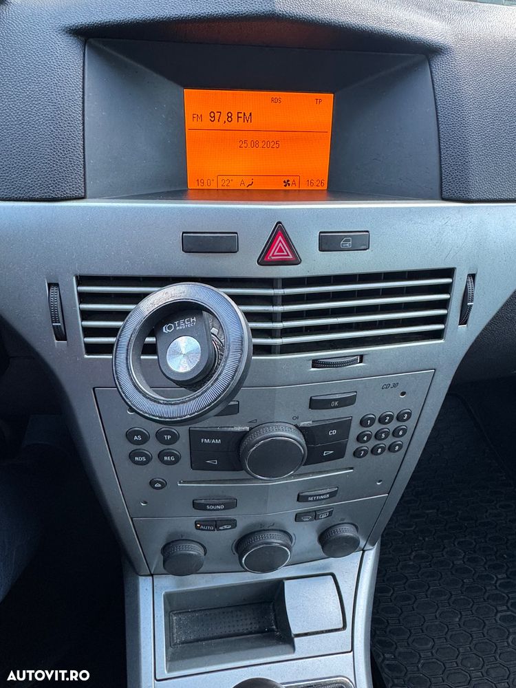 Opel Astra - 8