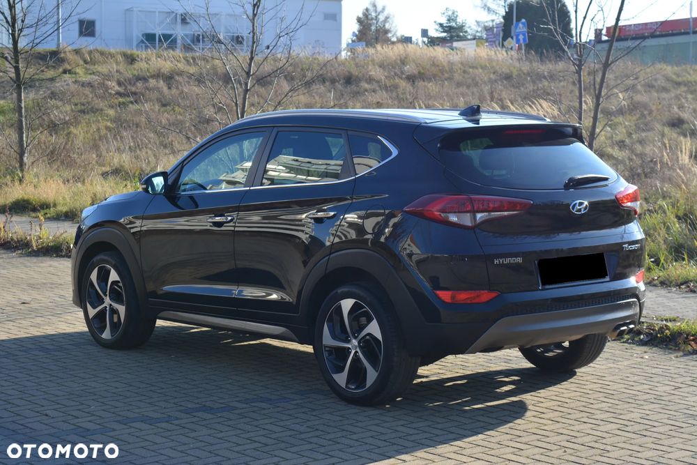 Hyundai Tucson 2.0 CRDI BlueDrive Comfort 2WD - 25